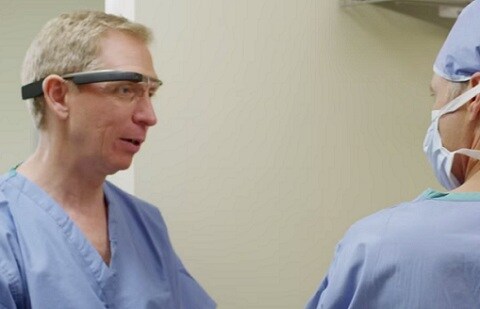 Watch how anesthesiologists could use Google Glass