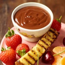 Boozy chocolate & cherry fondue | Philips Chef Recipes