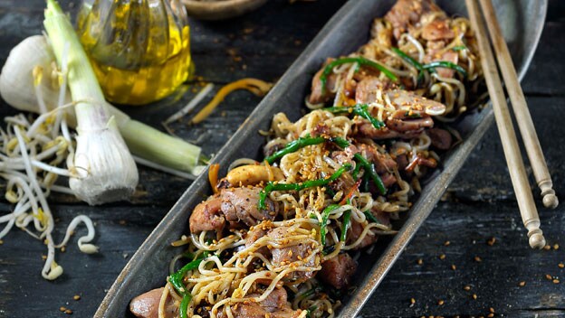 Noodles with chicken  & Shiitake mushrooms | Philips Chef Recipes