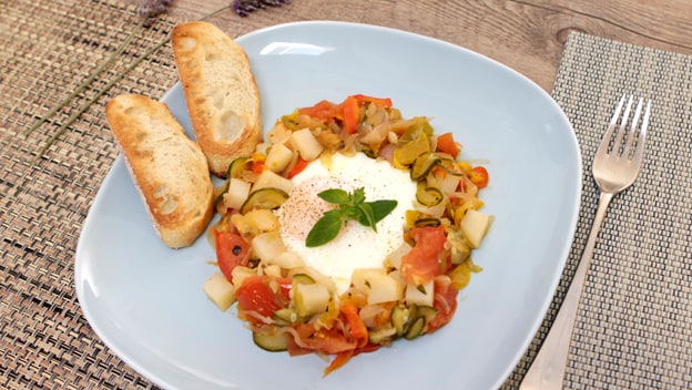 Spanish-style eggs | Philips Chef Recipes
